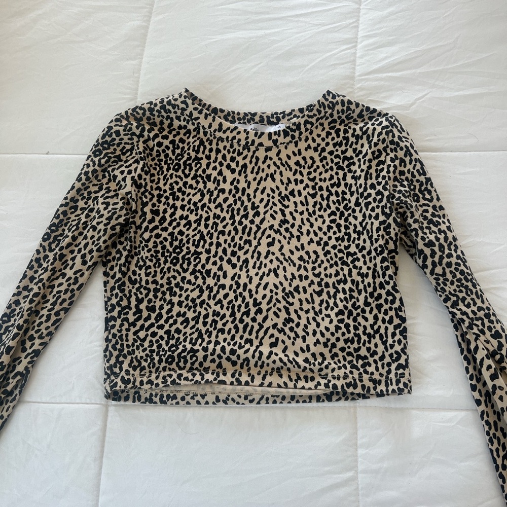Adika Cheetah Print Cropped Long Sleeve